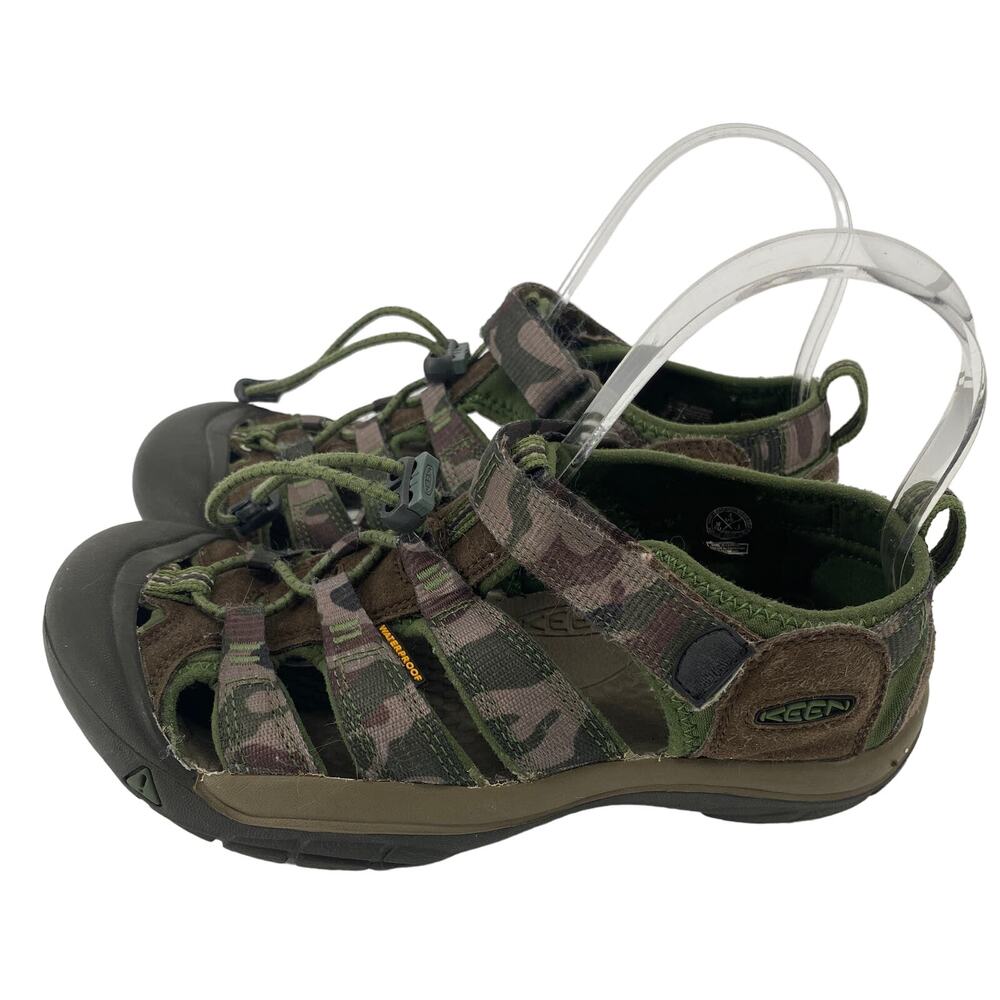 Keen Newport H2 Kids 4 green camo Waterproof Hiking Water Sport Sandals - Picture 2 of 6